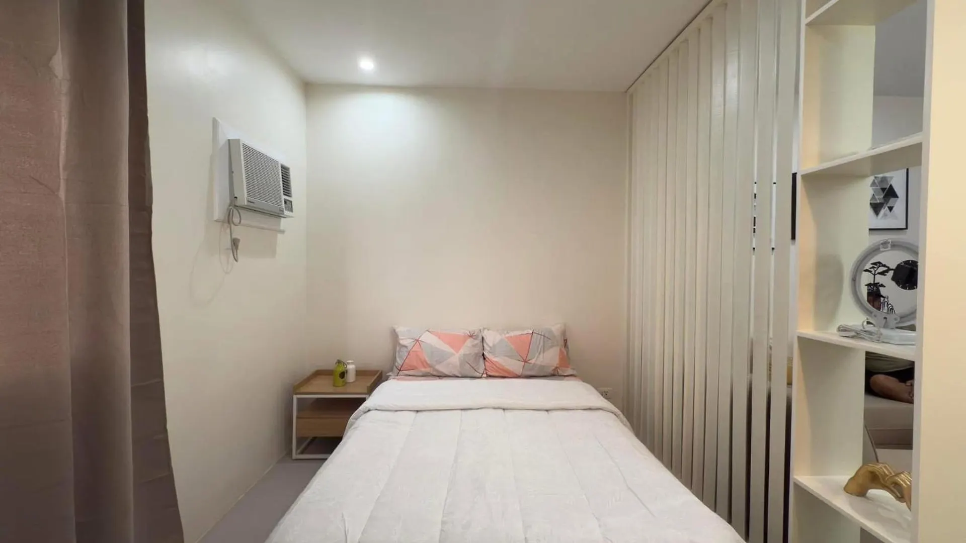 Crml Rentals Studio-Type Unit Davao Philippines